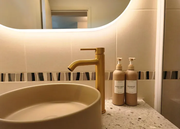 La Parenthese Kaki Apartment